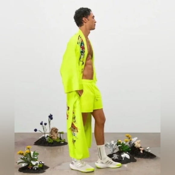 Adidas x Ivy Park UNISEX Satin Robe size Medium NWT - Picture 10 of 11